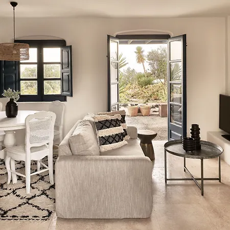 Vedema, A Luxury Collection Resort, Santorini 5*