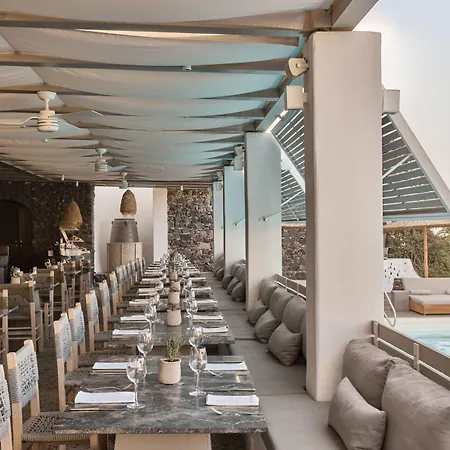 Vedema, A Luxury Collection Resort, Santorini 5*