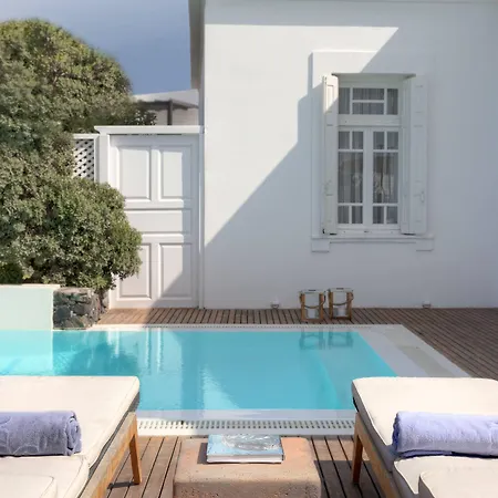 Vedema, A Luxury Collection Resort, Santorini 5*