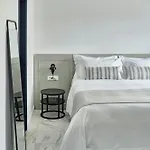 Vedema, A Luxury Collection Resort, Santorini 5* Мегалохори