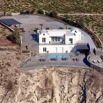 Курортный комплекс Vedema, A Luxury Collection Resort, Santorini