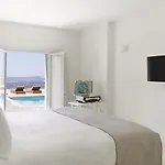 Курортный комплекс Vedema, A Luxury Collection Resort, Santorini 5*