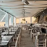 Vedema, A Luxury Collection Resort, Santorini Курортный комплекс