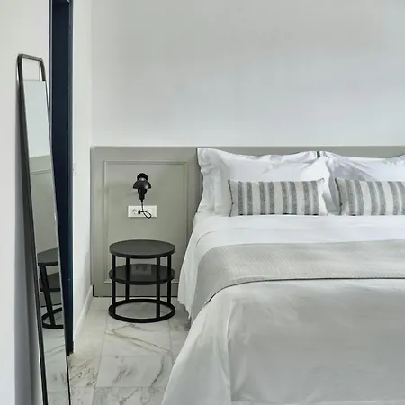 Vedema, A Luxury Collection Resort, Santorini 5* Μεγαλοχώρι
