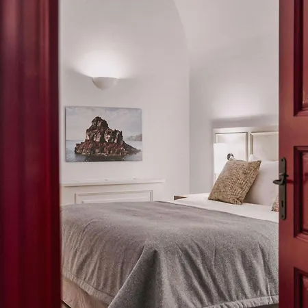 Vedema, A Luxury Collection Resort, Santorini Resort Megalokori