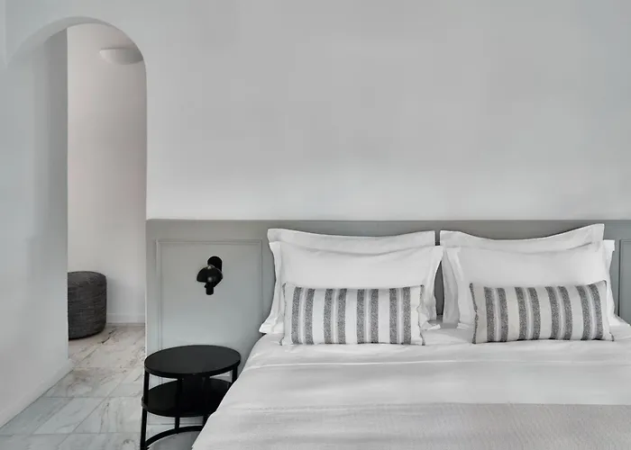 Vedema, A Luxury Collection Resort, Santorini Resort