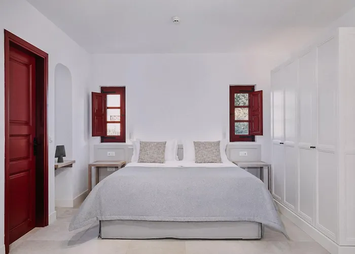 Vedema, A Luxury Collection Resort, Santorini Resort