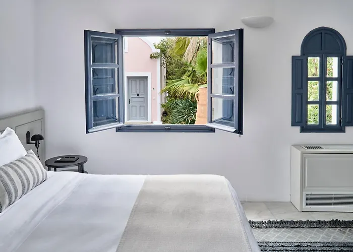 Resort Vedema, A Luxury Collection Resort, Santorini 5*